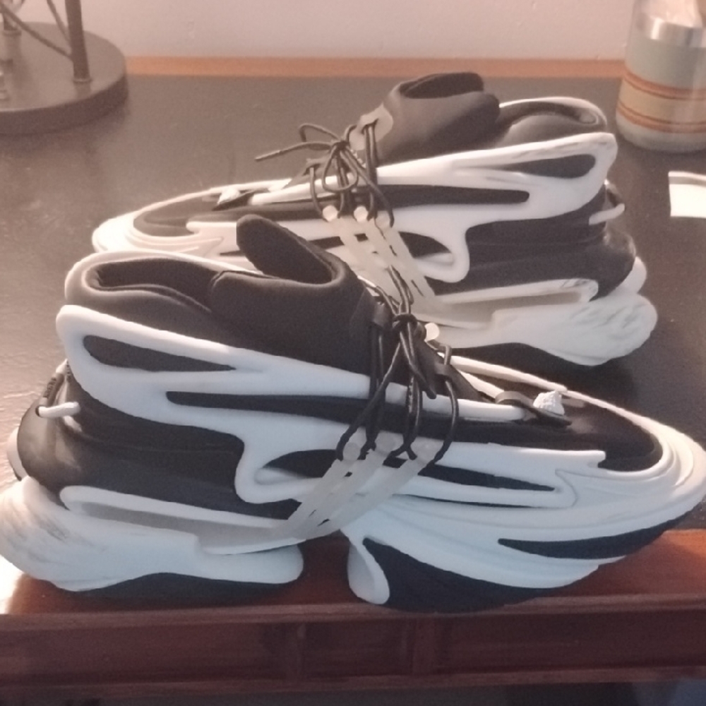 Balmain Unicorns Size 11
